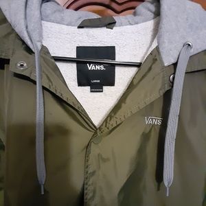 Van's Windbreaker size Large